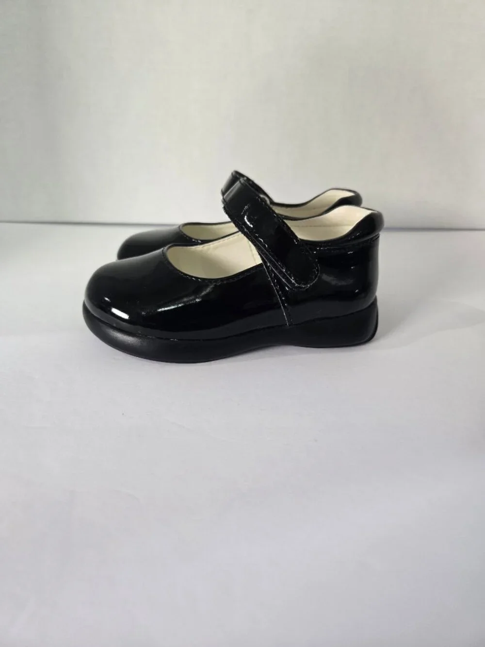 Nordstrom Black Patent Leather Mary Jane Shoes Toddler Girls Size 22 US 6 Flats